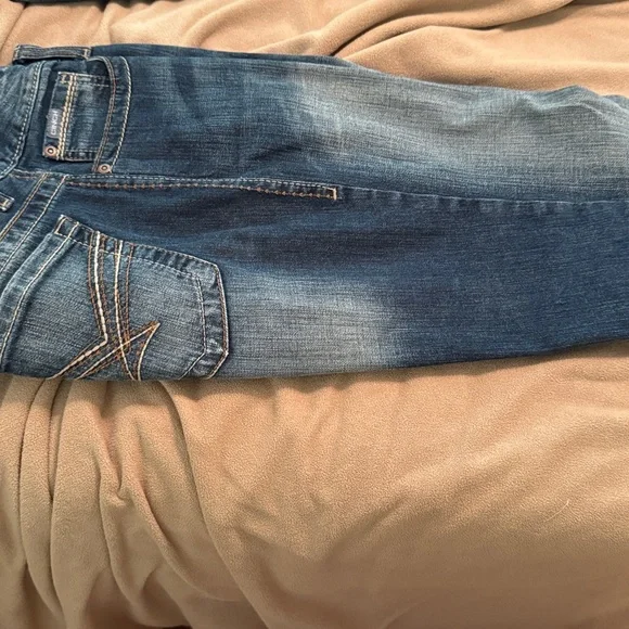 Women’s Cinch Dark Blue Denim with tan/brown Stitching, size 30/9R. - Picture 4 of 4